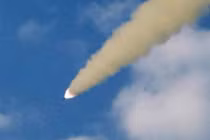 Triều Tiên bắn thêm tên lửa vào biển Nhật Bản