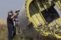 Báo cáo sơ bộ về tai nạn MH17: Còn nhiều câu hỏi