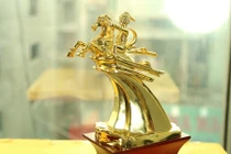 Những biểu tượng Hà Nội mạ vàng đẹp long lanh