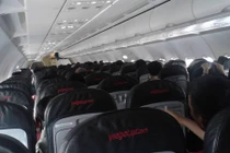 Tại sao VietJetAir cấm khách đi vệ sinh trên máy bay?