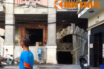 Bị cắt điện nước, lâu đài gà dát vàng vẫn thi công