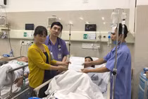 Chủ quan với cơn đau đầu, cô gái trẻ rơi vào hôn mê vì đột quỵ