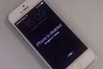 Iphone bị khóa 45 năm vì nhập sai mã pin năm lần