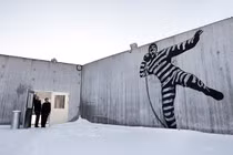 Bên trong nhà tù nhân văn nhất thế giới