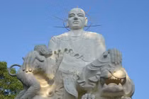 Biệt tài phong thuỷ và tiên tri của thiền sư Việt 