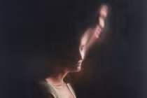 Trải nghiệm "thoát xác" qua tranh vẽ ám ảnh 