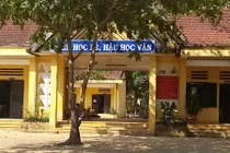 Khởi tố bảo vệ dâm ô hai học sinh tiểu học 