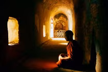 Hoài nghi lời Phật, hành giả đi về đâu?