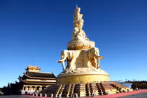 Chiêm ngưỡng tượng Bồ-tát Phổ Hiền trên đỉnh Nga Mi