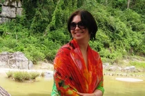 Chỉ nụ cười mới làm bạn đẹp nhất