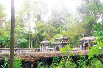 Hoang lạnh khu mộ địa thái giám với cái chết khác người