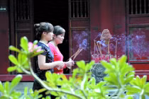 Xuất hành đầu năm: Tốt nhất ngày mồng 1