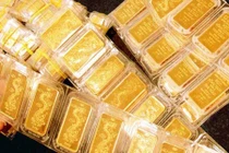 Giá vàng trượt dốc, chạm mốc 34 triệu đồng/lượng 