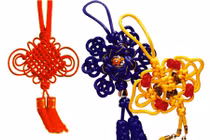 Treo dây kết cát tường thu hút vận may