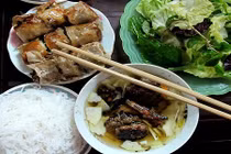 Bún chả lọt top 10 món ăn đường phố ngon nhất TG 