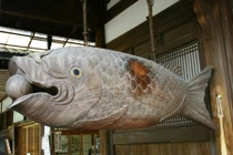 Băn khoăn về bố thí thực phẩm “mặn”?