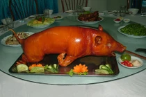 Cúng heo quay trả lễ có mang tội không? 