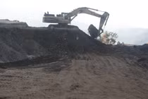 Apatit Việt Nam ngang nhiên khai khoáng không phép