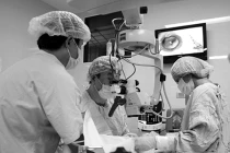 Khi nào phải phẫu thuật điều trị đục thủy tinh thể?