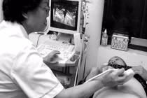 Mổ đẻ đã 4 năm mà tử cung vẫn còn dịch?