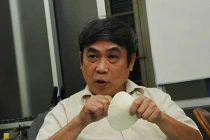 Nhà khoa học không phải “con buôn“