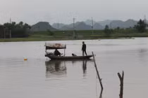 Điều trông thấy choáng váng ở làng "ổ chuột" VN