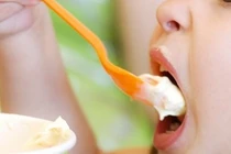 Ăn phô mai, váng sữa sao cho đúng?