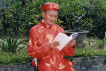 Cụ già cao niên sống mẫu mực