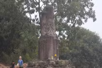 Giải mã cột đá “bảo vật độc nhất” trên núi Dạm