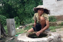 Đắng lòng cảnh mẹ 90 tuổi nuôi 4 con mù lòa