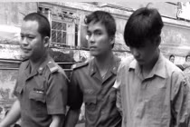 Tử hình kẻ tạt axit tới chết vào con nợ