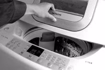 Máy giặt chảy nước yếu là do quá bẩn
