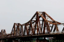 3 phương án cứu cầu Long Biên: Vô lý, không tưởng, thực dụng!