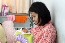 Điều trị chứng chóng mặt, ù tai sau sinh