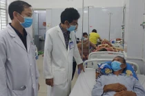 Bến Tre: 3 người chết, nhiều người mắt mờ vì ngộ độc rượu