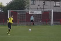 Cú sút penalty hài hước nhất lịch sử bóng đá