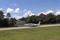 Màn hạ cánh máy bay có một không hai