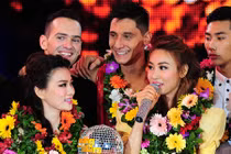 Thu Thủy, Ngân Khánh trở thành nữ hoàng khiêu vũ 2014