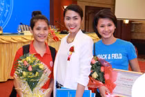 Tăng Thanh Hà lấn sân làm chính trị