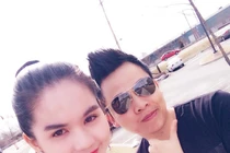 Ngọc Trinh quấn quýt Khắc Tiệp ở Mỹ