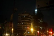 Hà Nội động đất khiến nhiều nhà cao tầng rung lắc nhẹ