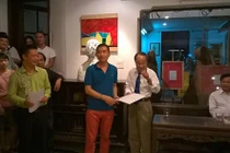 Đông nghẹt ngày gặp gỡ Du Tử Lê giữa Hà Nội