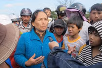 Nghi vấn công an đánh chết học sinh, dân phẫn nộ