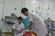 Bệnh viện quá tải cấp cứu vì... Tết