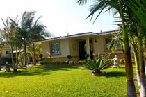 Cận cảnh căn nhà không hào nhoáng của Quang Lê tại Mỹ