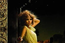 Ảnh thời sến sẩm của siêu mẫu Võ Hoàng Yến