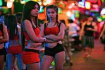 Sự thật kinh hoàng về phố đèn đỏ khét tiếng ở Anh