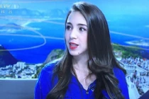 Nữ bình luận viên xinh đẹp đang gây “bão” mùa Olympic