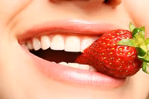 3 cách làm răng trắng sáng tại nhà