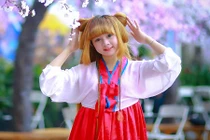 Vẻ đẹp không tuổi của "búp bê sống" Gia Lai 